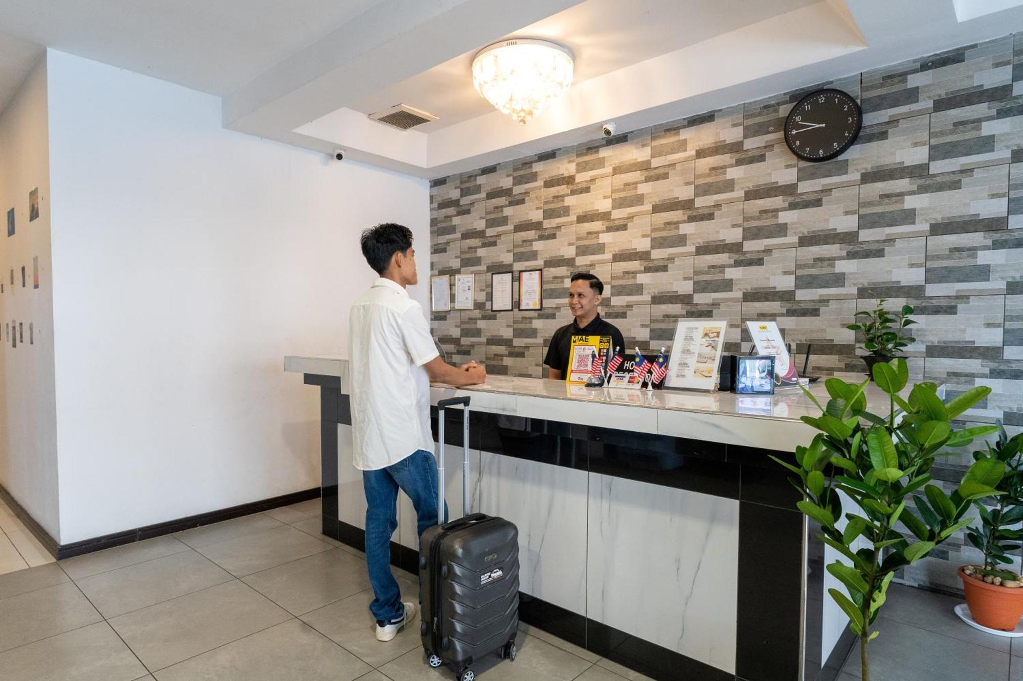 Pertama Lodge Tawau Exterior foto